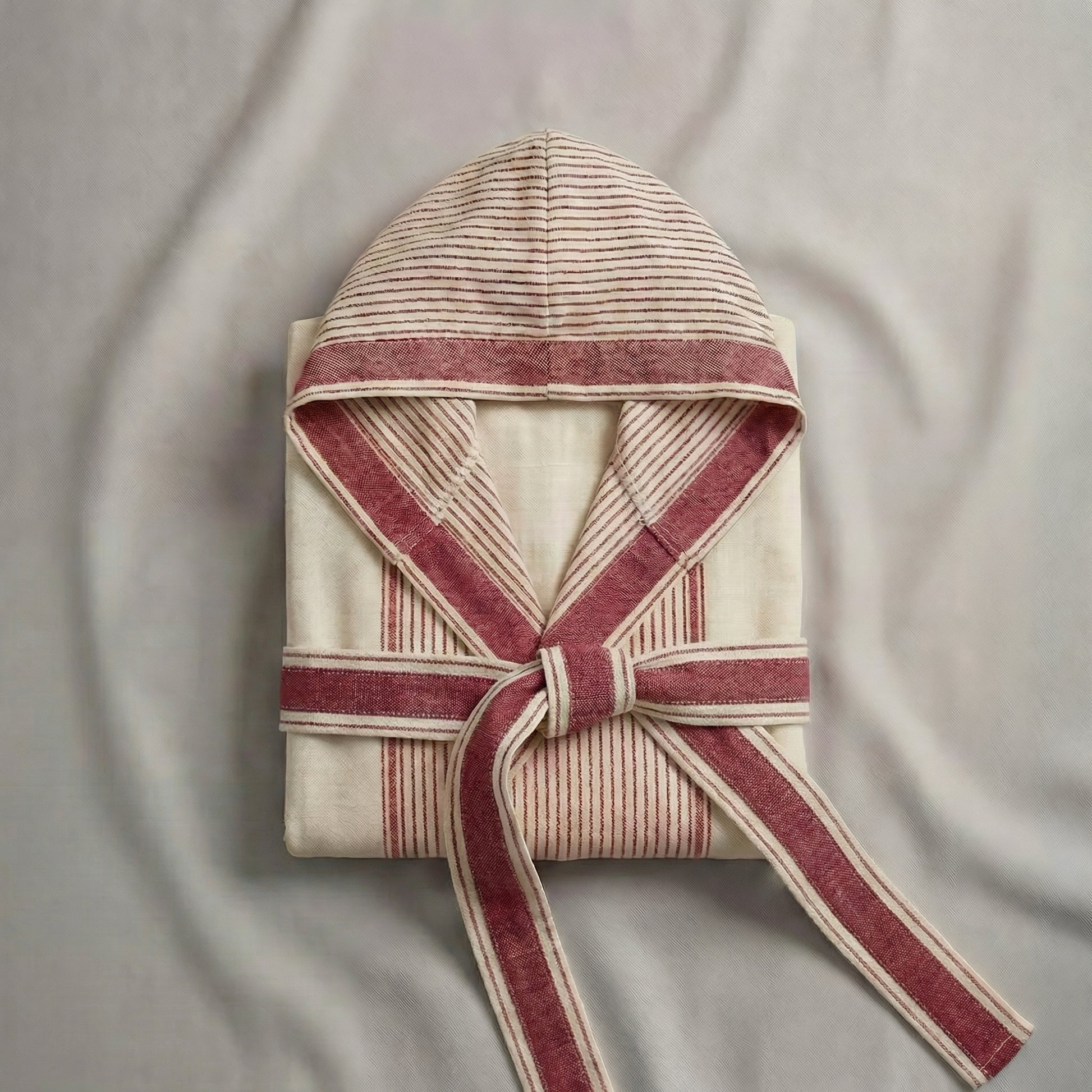 handwoven cotton linen robe red belt close up